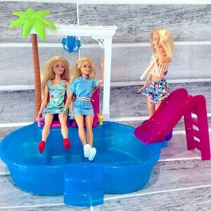 Barbie pool Playset (Barbie dolls not included)